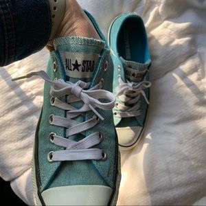 All Star Low Top Converse - Light Blue Size 5
